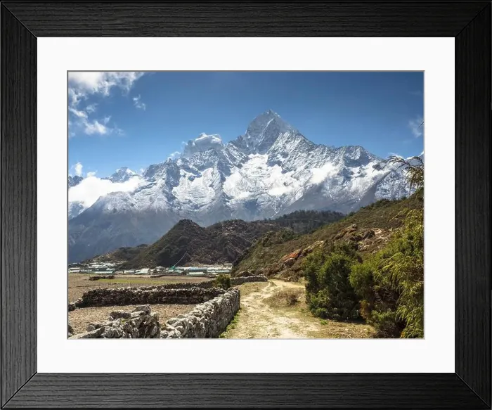 Framed Print : Kangtega (6783m) (L) and Thamserku (6608m) from Khumjung, Khumbu Framed Print : Kangtega (6783m) (L) and Thamserku (6608m) from Khumjung, Khumbu