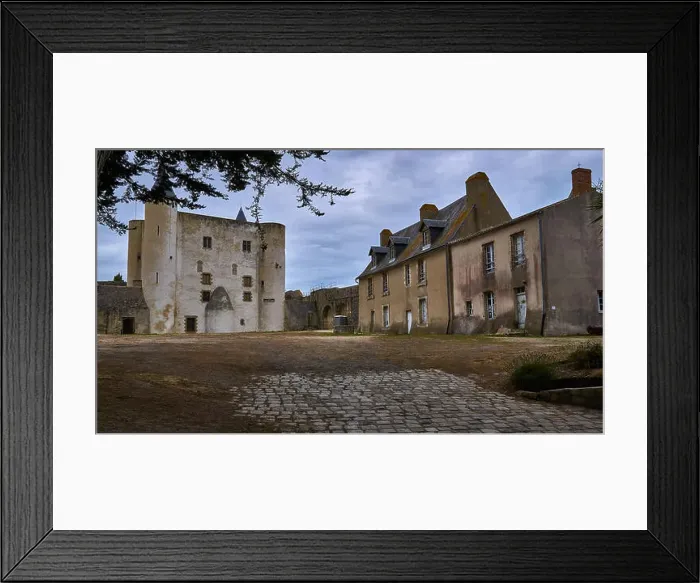 Framed Print : courtyard of the Noirmoutier-en-l'ile Castle in France Framed Print : courtyard of the Noirmoutier-en-l'ile Castle in France