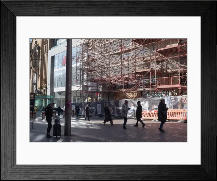 Framed Print : Street scene in Buchanan Street