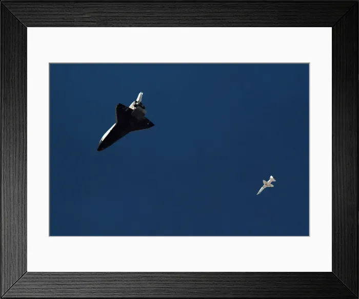 Framed Print : Space Shuttle Columbia (STS-1) Landing Glide Framed Print : Space Shuttle Columbia (STS-1) Landing Glide