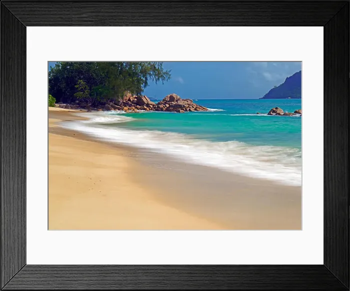 Framed Print : Strand und Granitfelsen am Anse Possession, Langzeitbelichtung, Insel Praslin, Seychellen Framed Print : Strand und Granitfelsen am Anse Possession, Langzeitbelichtung, Insel Praslin, Seychellen