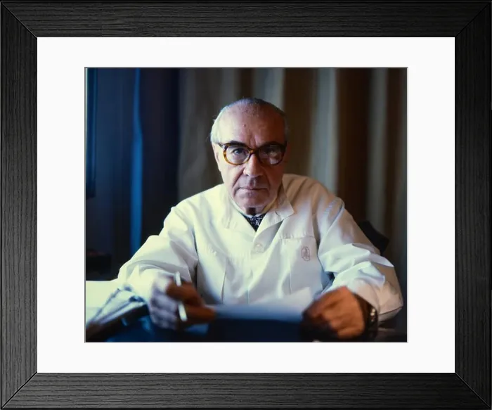 Framed Print : Antoni Puigvert i Gorro. Médico urólogo español Framed Print : Antoni Puigvert i Gorro. Médico urólogo español