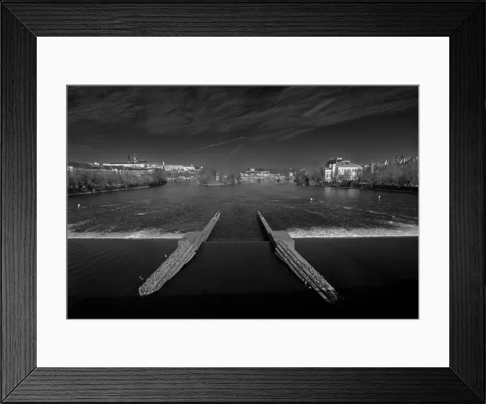 Framed Print : VLTAVA RIVER, PRAGUE, CZECH REPUBLIC Framed Print : VLTAVA RIVER, PRAGUE, CZECH REPUBLIC