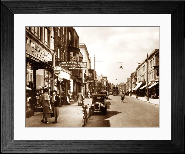 Framed Print : Gosport High Street probably 1930s Framed Print : Gosport High Street probably 1930s