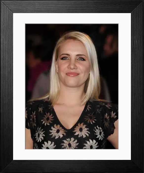 Framed Print : Claire Richards arriving at the World Premiere of Duplicity, Empire Cinema, Leicester Square, London Framed Print : Claire Richards arriving at the World Premiere of Duplicity, Empire Cinema, Leicester Square, London