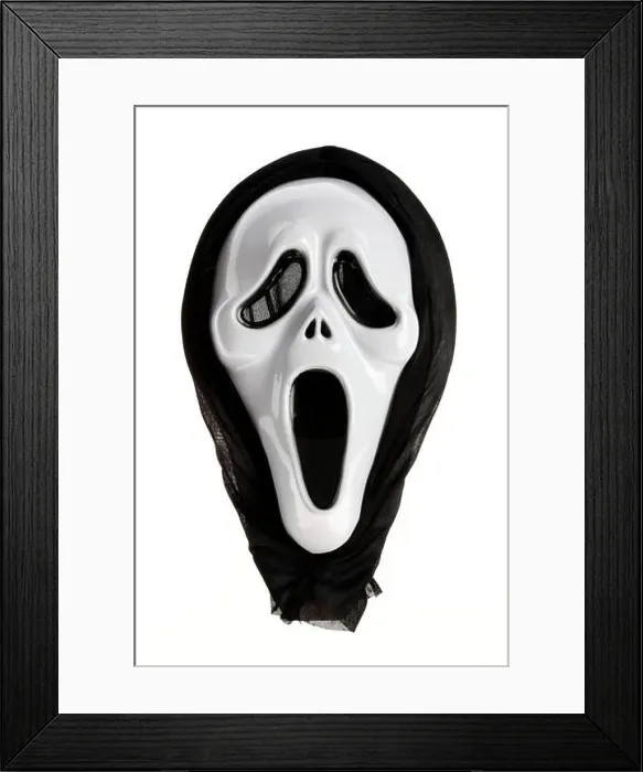 Framed Print : Scream mask from the movie Scary Movie Framed Print : Scream mask from the movie Scary Movie