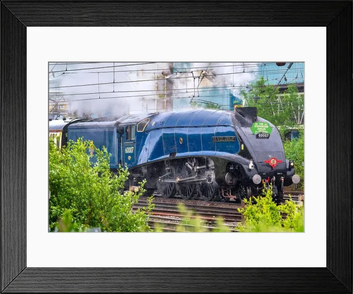 Framed Print : A rainy day at Warrington Bank Quay station as the A4 Pacific loco Sir Nigel Gresley steams out hauling the Saphos Framed Print : A rainy day at Warrington Bank Quay station as the A4 Pacific loco Sir Nigel Gresley steams out hauling the Saphos
