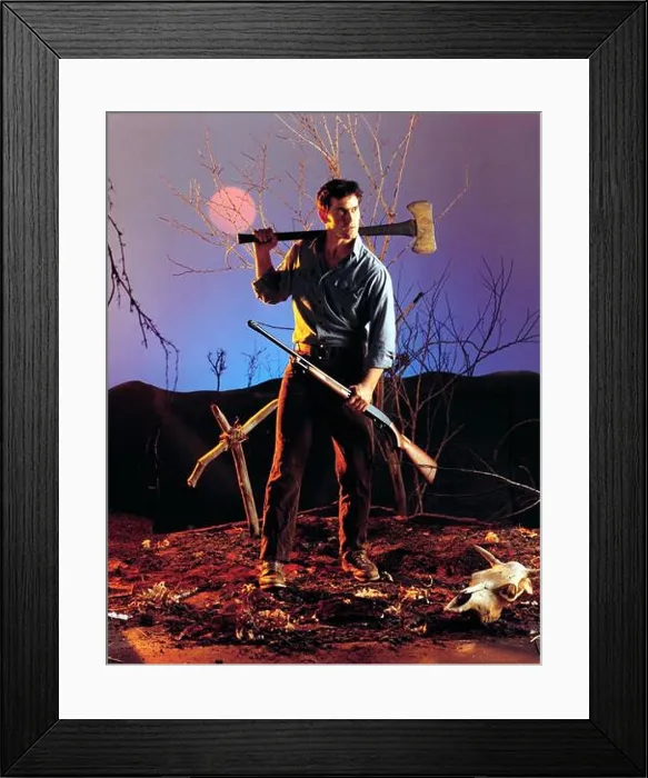 Framed Print : BRUCE CAMPBELL, THE EVIL DEAD, 1981 Framed Print : BRUCE CAMPBELL, THE EVIL DEAD, 1981