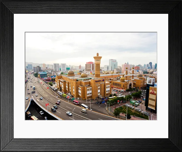 Framed Print : International Grand Bazaar in Urumqi, Xinjiang Uyghur Autonomous Region, China Framed Print : International Grand Bazaar in Urumqi, Xinjiang Uyghur Autonomous Region, China