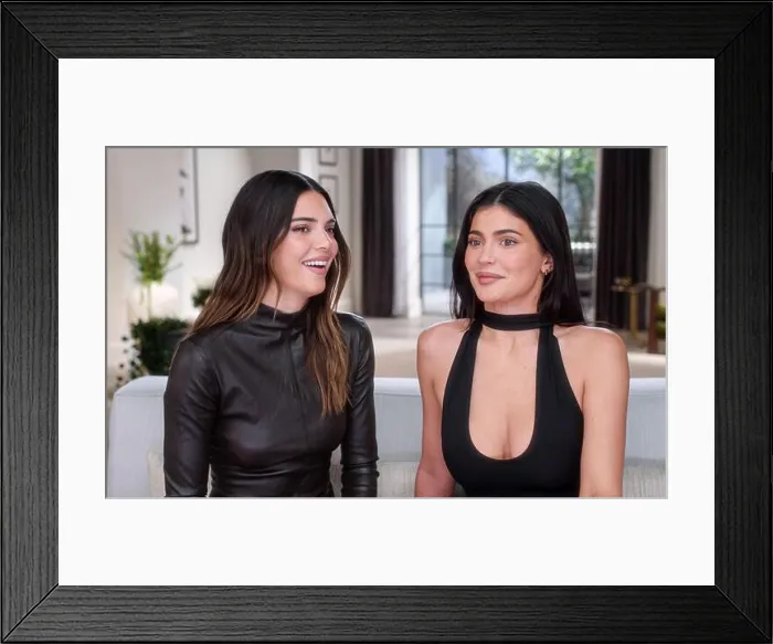 Framed Print : USA. Kylie Jenner and Kendall Jenner in a scene from the (C)Hulu new reality show: The Kardashians - Season 4 (2023) Framed Print : USA. Kylie Jenner and Kendall Jenner in a scene from the (C)Hulu new reality show: The Kardashians - Season 4 (2023)