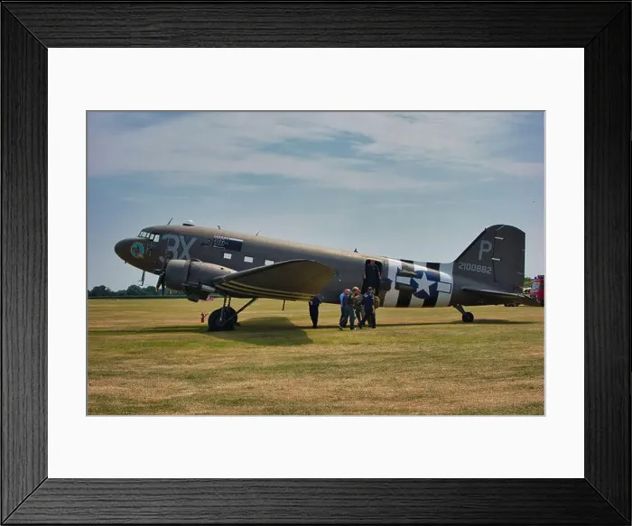 Framed Print : Douglas DC 3 Headcorn airfield, Kent Framed Print : Douglas DC 3 Headcorn airfield, Kent