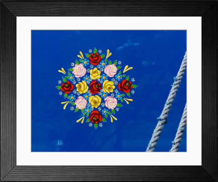 Framed Print : Traditional narrowboat art of hand painted roses and forget me nots on an English canal barge UK Framed Print : Traditional narrowboat art of hand painted roses and forget me nots on an English canal barge UK