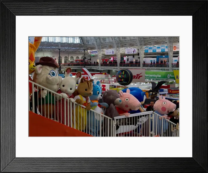 Framed Print : London, UK. 21st January 2014. The 61st Toy Fair a trade exhibition showcasing the latest games Framed Print : London, UK. 21st January 2014. The 61st Toy Fair a trade exhibition showcasing the latest games