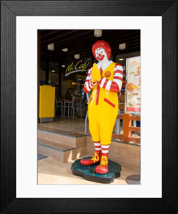 Framed Print : Ronald McDonald outside Thai McCafe in Thai greeting pose Framed Print : Ronald McDonald outside Thai McCafe in Thai greeting pose