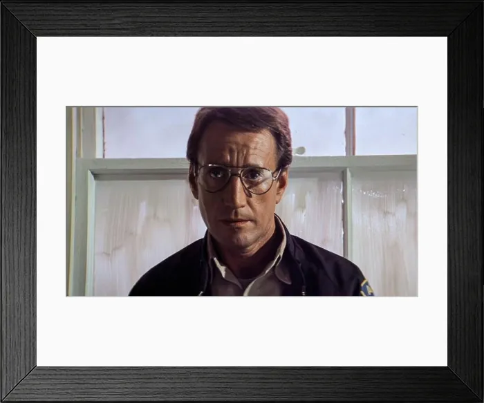 Framed Print : USA. Roy Scheider in the (C)Universal Pictures movie: Jaws (1975) Framed Print : USA. Roy Scheider in the (C)Universal Pictures movie: Jaws (1975)