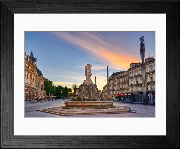 Framed Print : Flock of pigeons in front of Fountain of Three Graces, Montpellier, Occitania, France Framed Print : Flock of pigeons in front of Fountain of Three Graces, Montpellier, Occitania, France
