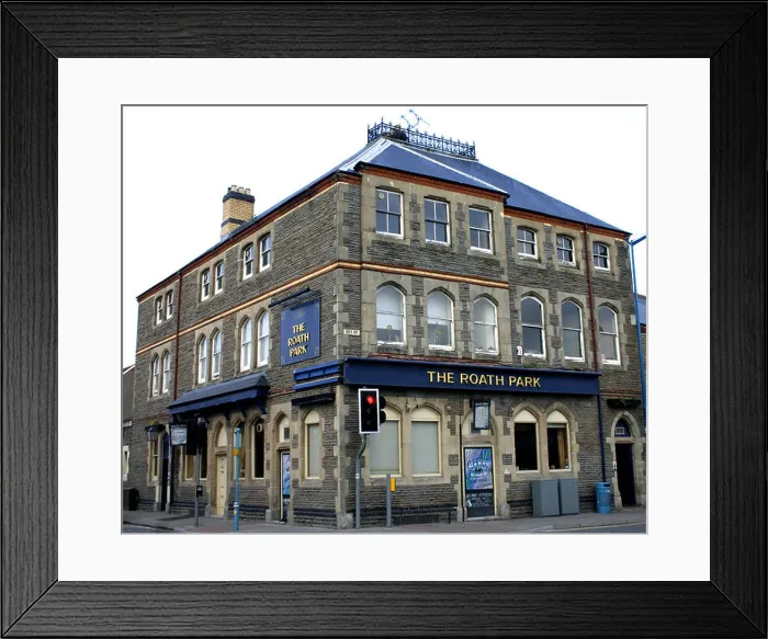 Framed Print : The Roath Park, City Rd one of Cardiff's traditional pubs still with its original name Framed Print : The Roath Park, City Rd one of Cardiff's traditional pubs still with its original name