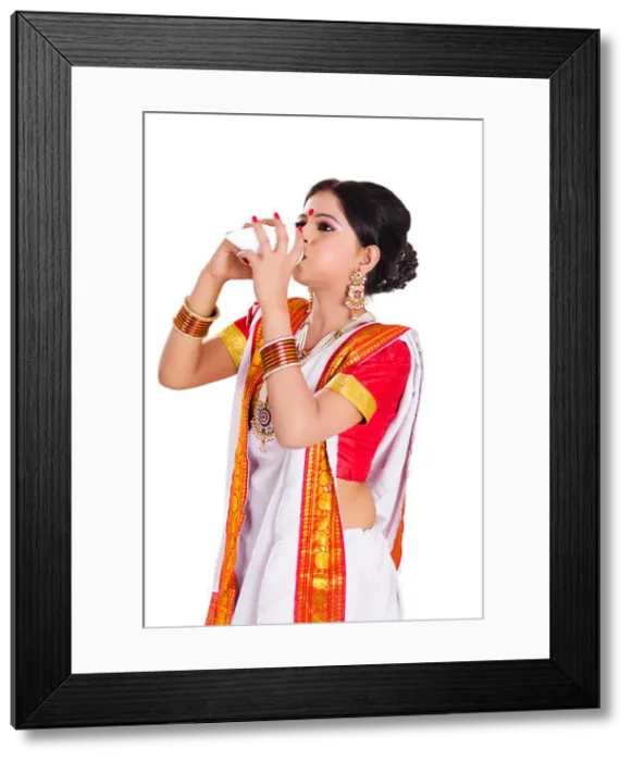 Framed Print : 1 South indian Housewife lady Start Worship Framed Print : 1 South indian Housewife lady Start Worship