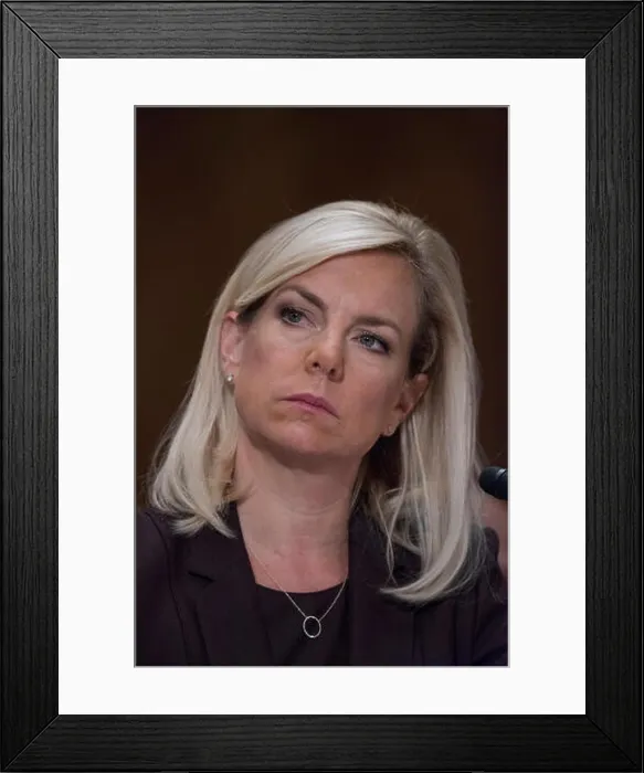 Framed Print : Washington, USA. 08th Nov, 2017 Framed Print : Washington, USA. 08th Nov, 2017