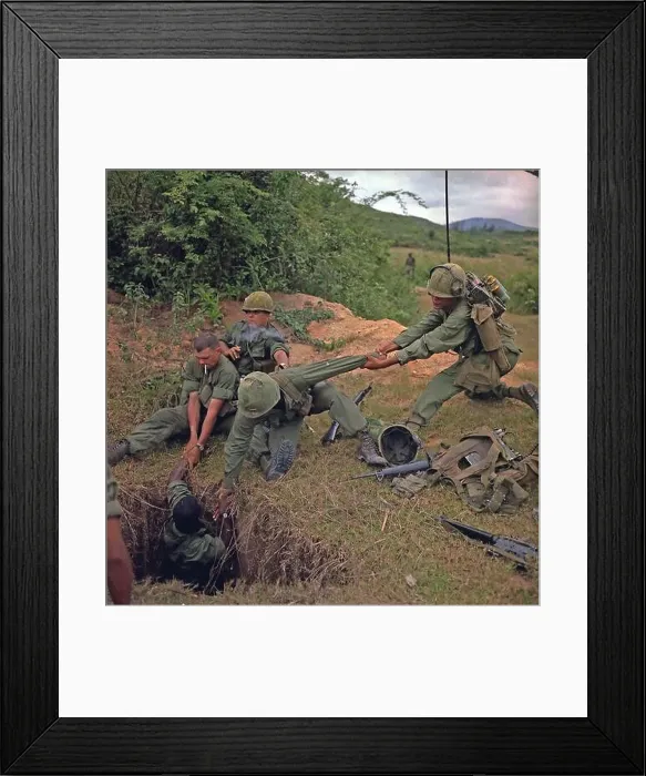 Framed Print : Vietnam War 1968. American soldiers uncover a Vietcong tunnel Framed Print : Vietnam War 1968. American soldiers uncover a Vietcong tunnel