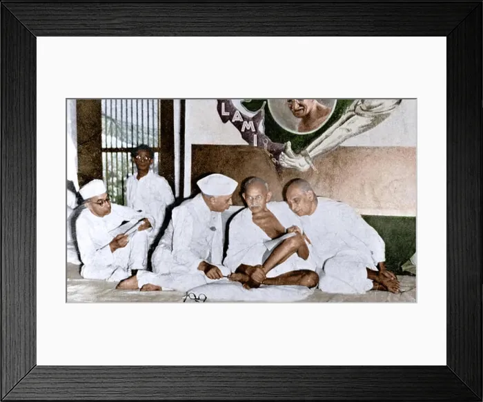 Framed Print : Jawaharlal Nehru, Mahatma Gandhi and Sardar Vallabhbhai Patel in Congress meeting Framed Print : Jawaharlal Nehru, Mahatma Gandhi and Sardar Vallabhbhai Patel in Congress meeting