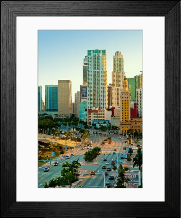 Framed Print : Biscayne Boulevard and the skyline of Miami, Florida, USA Framed Print : Biscayne Boulevard and the skyline of Miami, Florida, USA