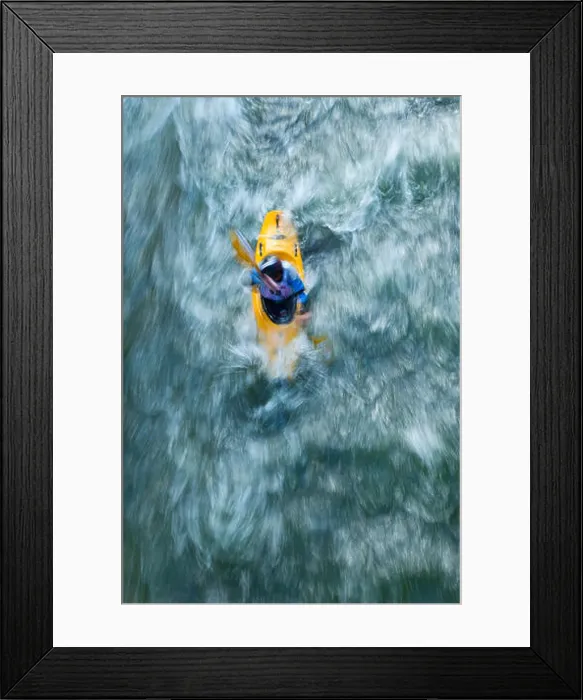 Framed Print : Piragüismo en el Río Asón y Gándara, Alto Asón, Cantabria, España