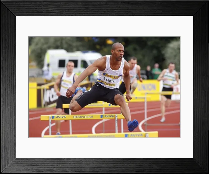 Framed Print : ROBERT LEWIS 400 METRES HURDLES ALEXANDER STADIUM BIRMINGHAM ENGLAND 12 July 2008 Framed Print : ROBERT LEWIS 400 METRES HURDLES ALEXANDER STADIUM BIRMINGHAM ENGLAND 12 July 2008