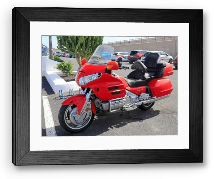Framed Print : Beautifully kept Red Honda Goldwing two-seater motor bike. Taken February -March 2023 Framed Print : Beautifully kept Red Honda Goldwing two-seater motor bike. Taken February -March 2023