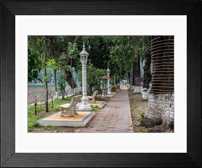 Framed Print : Walking through the Royal Independence Gardens in Siem Reap, Cambodia, Asia Framed Print : Walking through the Royal Independence Gardens in Siem Reap, Cambodia, Asia