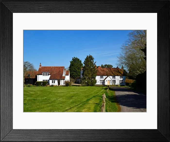 Framed Print : Cottages in Owlswick, Buckinghamshire, England, UK Framed Print : Cottages in Owlswick, Buckinghamshire, England, UK
