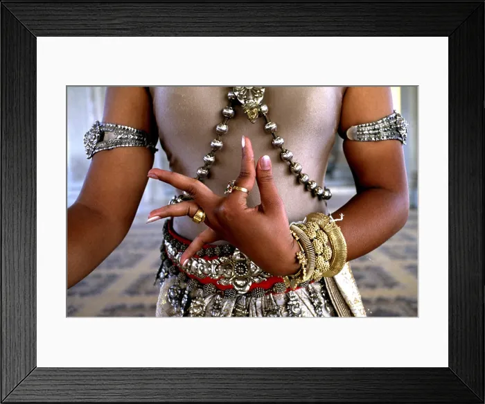 Framed Print : DANCING Khmer Royal Ballet, Cambodia Framed Print : DANCING Khmer Royal Ballet, Cambodia