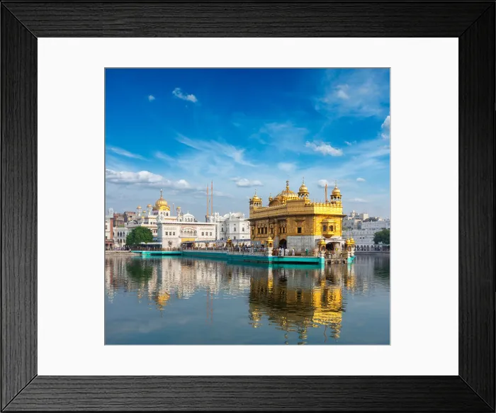 Framed Print : Sikh gurdwara Golden Temple (Harmandir Sahib). Amritsar, Punjab, India Framed Print : Sikh gurdwara Golden Temple (Harmandir Sahib). Amritsar, Punjab, India