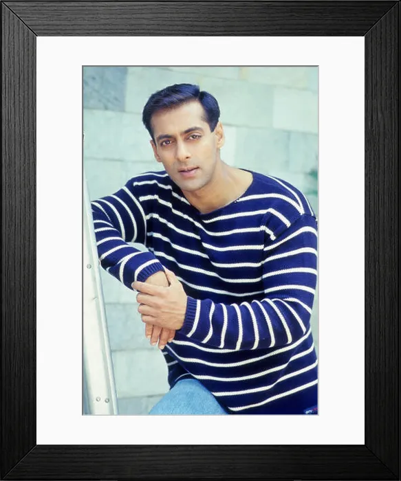Framed Print : Salman Khan Indian bollywood hindi movie film actor India Framed Print : Salman Khan Indian bollywood hindi movie film actor India