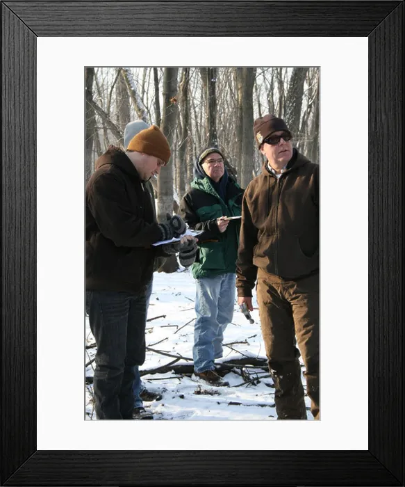 Framed Print : Brian Pember works with volunteers at the Mississippi River National Wildlife Refuge to support bird conservation Framed Print : Brian Pember works with volunteers at the Mississippi River National Wildlife Refuge to support bird conservation
