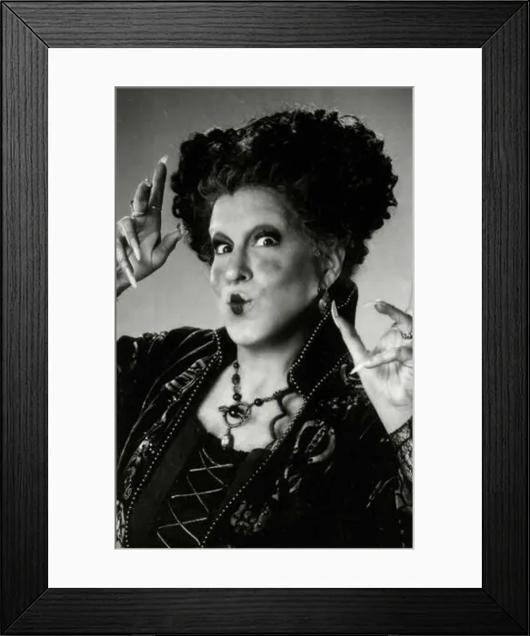 Framed Print : Bette Midler in the movie Hocus Pocus, 1993 Framed Print : Bette Midler in the movie Hocus Pocus, 1993