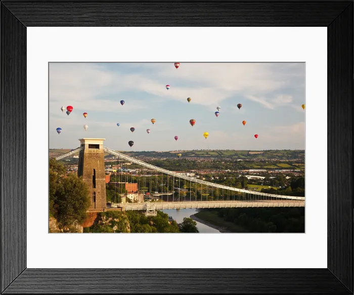 Framed Print : Mass Balloon launch overlooking Clifton Suspension Bridge at Bristol Balloon Fiesta 2009 Framed Print : Mass Balloon launch overlooking Clifton Suspension Bridge at Bristol Balloon Fiesta 2009