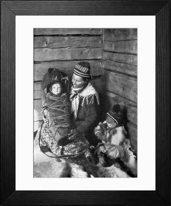 Framed Print : Sámi mother with her children