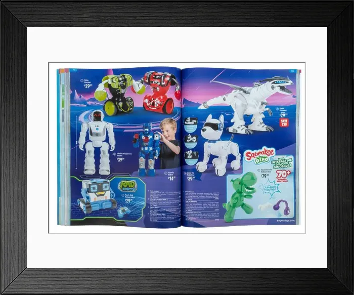 Framed Print : There are concerns about availability of toys for Christmas presents due to transport problems Framed Print : There are concerns about availability of toys for Christmas presents due to transport problems