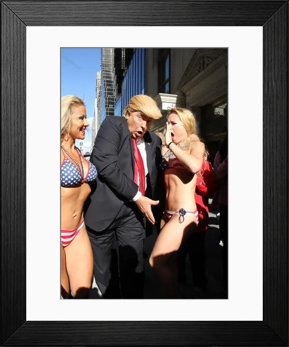 Framed Print : New York, NY, USA. 25th Oct, 2016 Framed Print : New York, NY, USA. 25th Oct, 2016