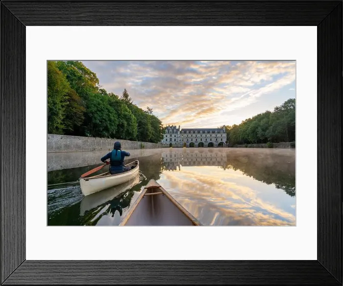 Framed Print : France, Indre et Loire, Canadian canoe trip in the Cher Valley under, or near the castle of Chenonceau Framed Print : France, Indre et Loire, Canadian canoe trip in the Cher Valley under, or near the castle of Chenonceau