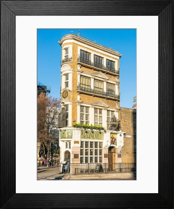 Framed Print : Blackfriars London england The black friar pub blackfriars bridge queen victoria street Blackfriars vicotria embankment Framed Print : Blackfriars London england The black friar pub blackfriars bridge queen victoria street Blackfriars vicotria embankment