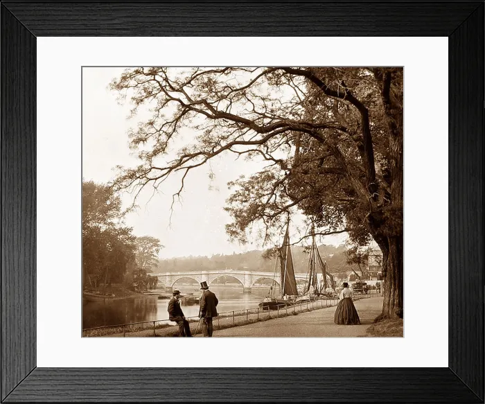 Framed Print : Richmond Bridge London Victorian period Framed Print : Richmond Bridge London Victorian period