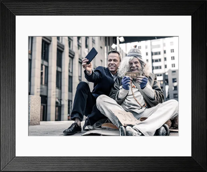 Framed Print : Vain rich man in costume making selfie of donation money Framed Print : Vain rich man in costume making selfie of donation money