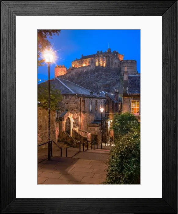 Framed Print : The Vennel Steps with the view of Edinburgh castle during evening, Edinburgh, Scotland Framed Print : The Vennel Steps with the view of Edinburgh castle during evening, Edinburgh, Scotland