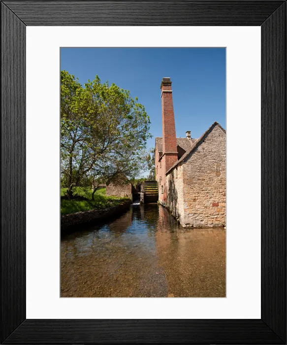 Framed Print : The old mill at Lower Slaughter in the Cotswolds now houses a museum and tea room Framed Print : The old mill at Lower Slaughter in the Cotswolds now houses a museum and tea room