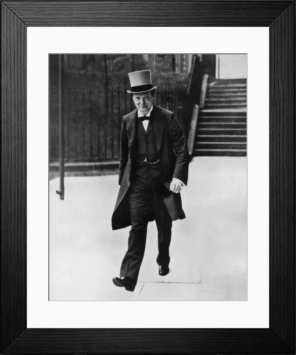 Framed Print : Winston Churchill, Secretary of the Admiralty 1915 Great Britain - World War I Brussels. Musée de la guerre Framed Print : Winston Churchill, Secretary of the Admiralty 1915 Great Britain - World War I Brussels. Musée de la guerre