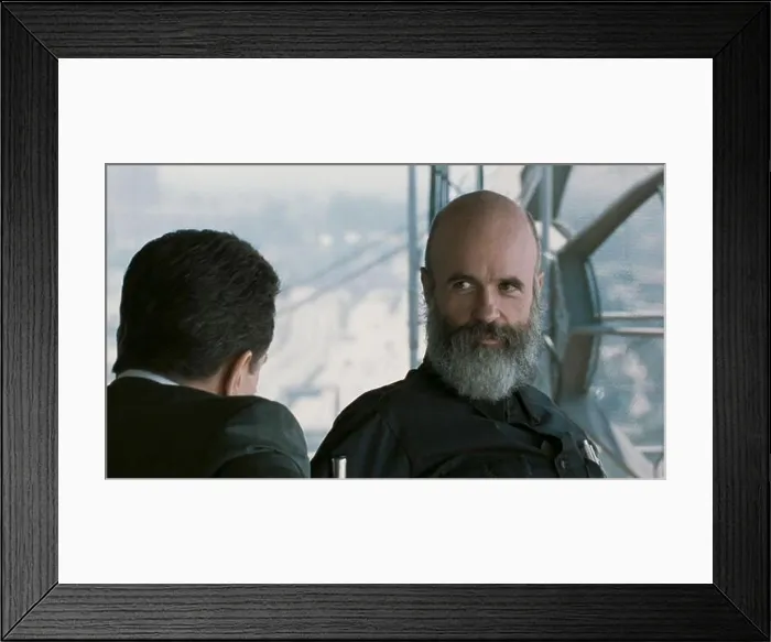 Framed Print : USA. Robert De Niro and Tom Noonan in a scene from the (C)Warner Bros Framed Print : USA. Robert De Niro and Tom Noonan in a scene from the (C)Warner Bros