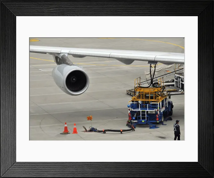 Framed Print : refueling for an Airbus A340-300 of Lufthansa airlines Incheon International Airport South Korea Asia Framed Print : refueling for an Airbus A340-300 of Lufthansa airlines Incheon International Airport South Korea Asia
