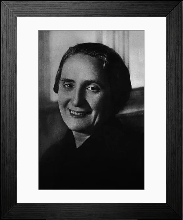 Framed Print : RETRATO DE DOLORES IBARRURI 'LA PASIONARIA'. Location: FUNDACION PABLO IGLESIAS, MADRID, SPAIN